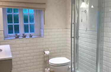 The Burrow - Photo 15