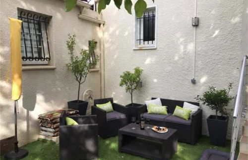 GuestHouse La Costière - logements indépendants - espace piscine jacuzzi - Foto 39