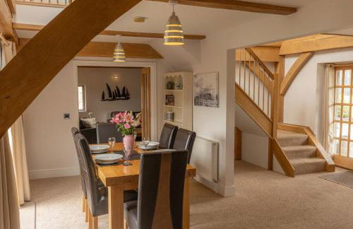 The Old Barn, Newclose Farm - Photo 3