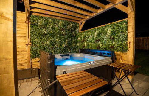 Cottage with Hot Tub near Knockhill - Foto 1