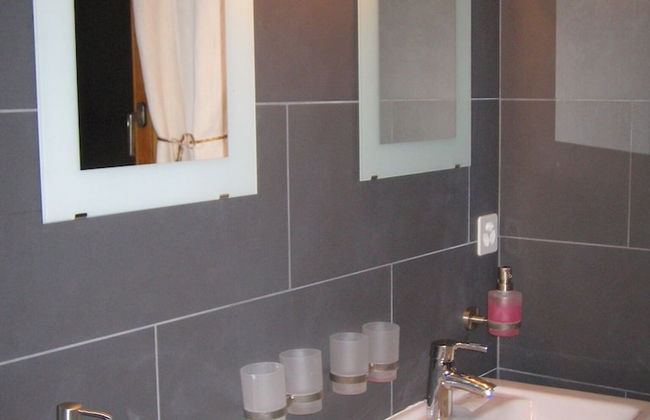 Outstanding Chalet for Groups South Facing Breathtaking Views all Year Round - Photo 17