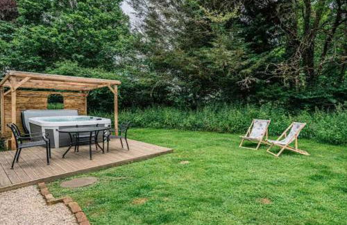 Cadnam Cottage with Private Hot Tub, New Forest - Foto 13