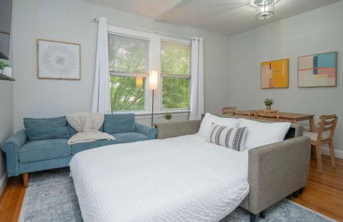 Jennifer's Cozy Apt Brown U Athletic Field Views - Foto 20