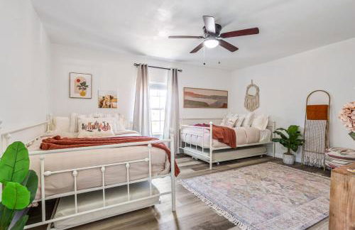 The Craftsman on Clay-Downtown-4 Blocks to Silos-Hot Tub and Cowboy Pool - Foto 22