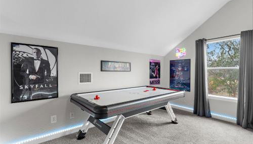 Large Luxury 4-BR Home EPIC GameRoom! Lighted Deck & Grill! - Foto 3, Game Room