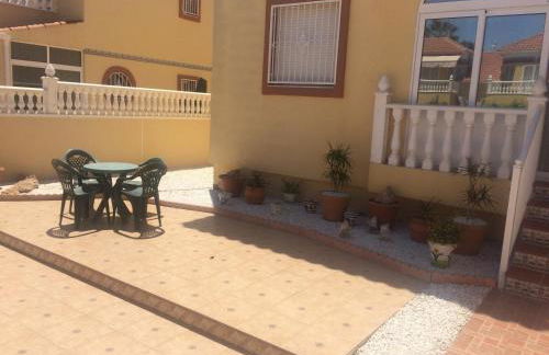 Torrevieja, La Torreta Ground Floor Apartment with Large Private Patio Garden - Foto 13