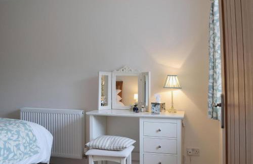 Well Cottage - Photo 8