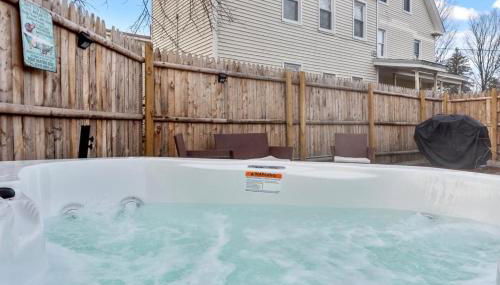 NEW!! Lovely unit w/ PRIVATE Hot Tub and patio! - Foto 2