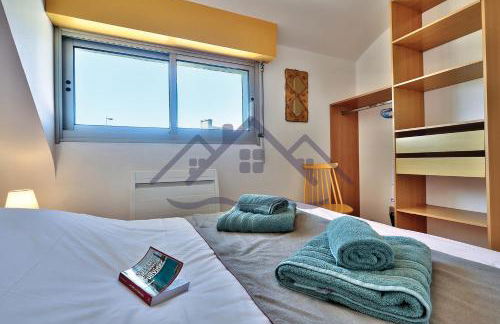 LocaLise - M3A La Maison du pêcheur au Guilvinec - Chambres vue mer - A 20m de la mer située à la pointe de Men Meur - Tout à pied, plage, port, centre, commerces, marché - Wifi inclus - Linge de lit inclus - Jardin clos - En option , ménage et serviettes - Foto 16