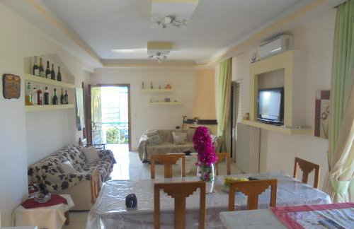 Kostas Family House - Foto 18