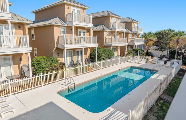 Palm Breeze Retreat Sleeps 10! - Foto 24