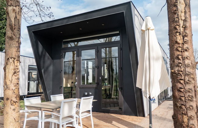 Modern Chalet by the River Maas - Photo 14