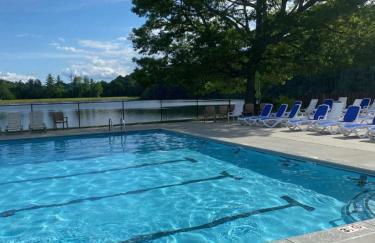 River Run Cottage Modern 2BR Waterfront Retreat in Linville Land Harbor - Foto 39