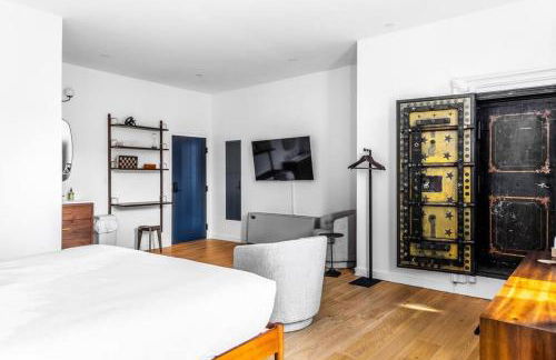 Historic Hotel, King Bed, Market Square View, Room # 201 - Foto 3