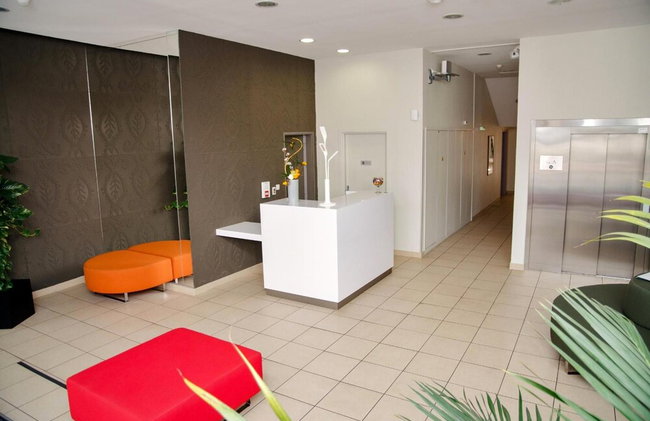Lagrange Apart'HOTEL Toulouse Saint Michel - Photo 9