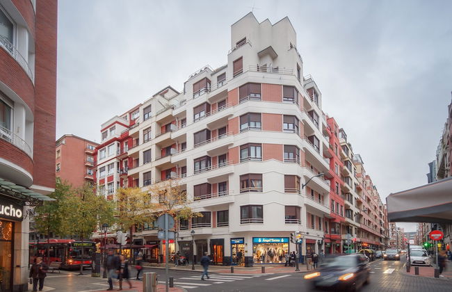 Glamour Guggenheim pinchos by URBANHOSTS - Foto 22