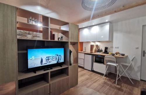 Les appartements du centre, refaits à neuf, climatisés, hyper centre, 50m à pieds des commerces, restaurants, parking gratuit - Foto 48