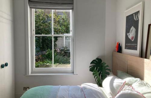 Stylish & Spacious! A Victorian House in Zone 1! - Foto 10