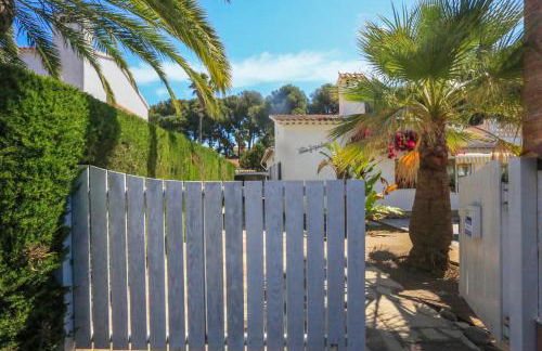 LITORAL COSTA DORADA - VILLA MONET Only families - Photo 37