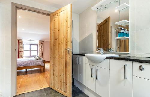 The Hayloft - Photo 13