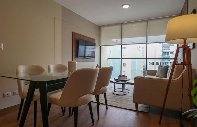 w Comfy 2BR w Modern Balcony Near Kennedy Park - Foto 11