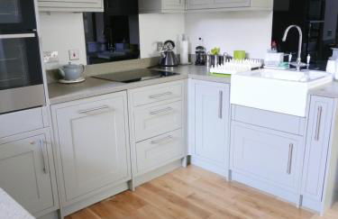 Kitchener Cottage Swanage very close to beach - Photo 7