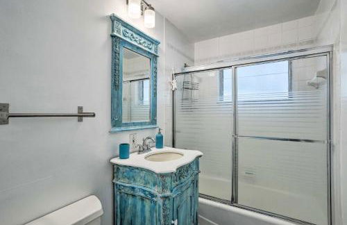 Palm City Canalfront Home with Boat Dock and Fire Pit! - Foto 16