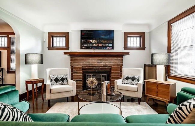 Glamorous Green Beauty in the Heart of University District 15min to Downtown - Foto 2