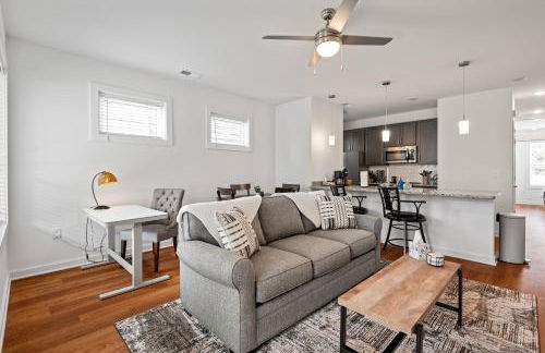 Charming Duplex Retreat in Old Town Manchester, VA - Foto 13