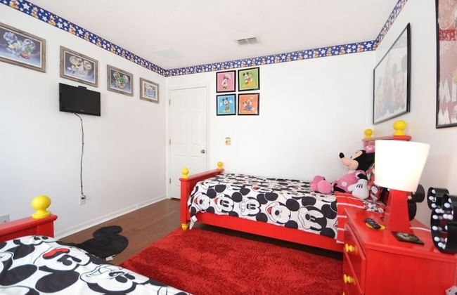 Beautiful 5 Bedroom Home With Large South-facing Pool - Foto 9