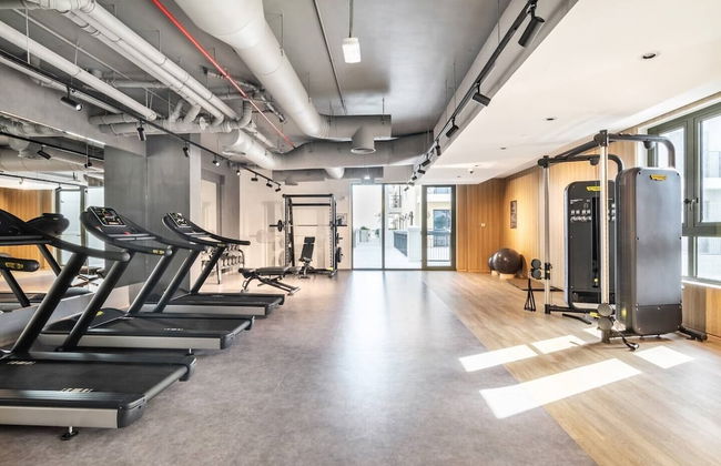 Stylish 2BR in La Rive 2 - Photo 22