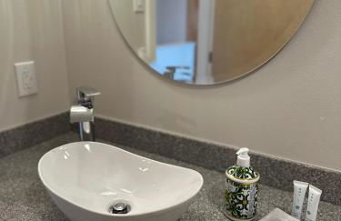 DWELL in Alaska "BIGGER" Unit o - Foto 19