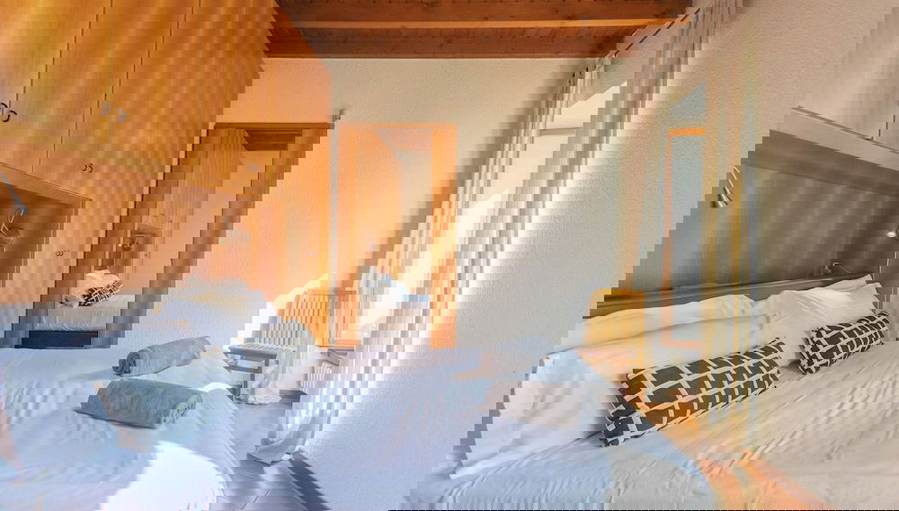 Front Lake Apartment With Private Funicular by Rent all Como - Foto 1, Habitación