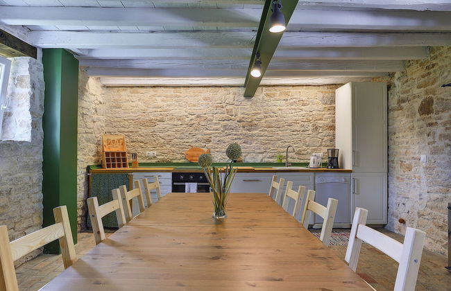 Spacious Holiday Home in Svetvincenat With Pool - Foto 11