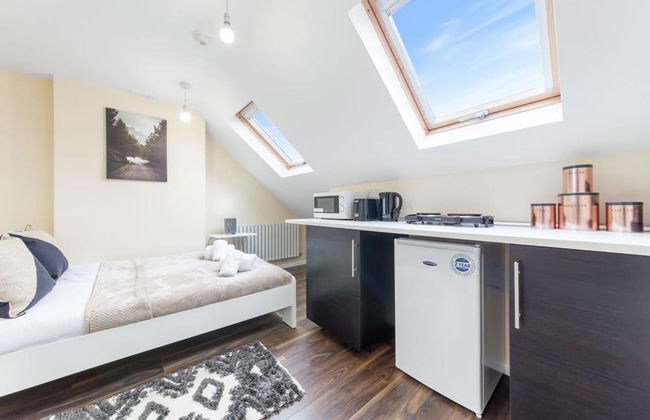 Remarkable 2 Double Bed Ensuite Room Isleworth TW7 - Foto 1