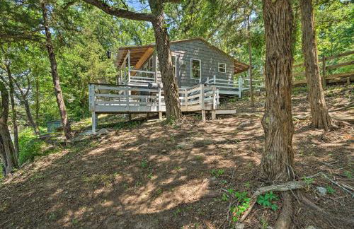 Waterfront Cottage in Fort Towson with 2 Decks! - Foto 25