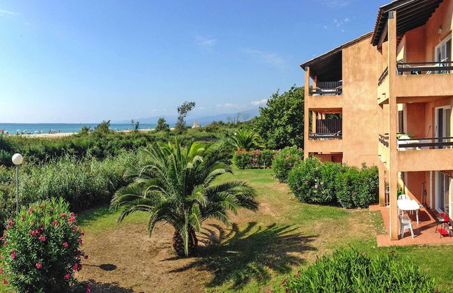 Apartment in Ghisonaccia Near Sandy Beach - Foto 1