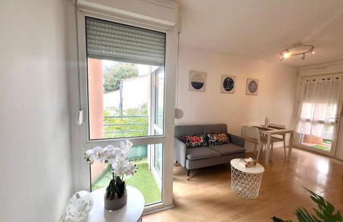 Charming T1 - Parking - Metro St Agne - Foto 3