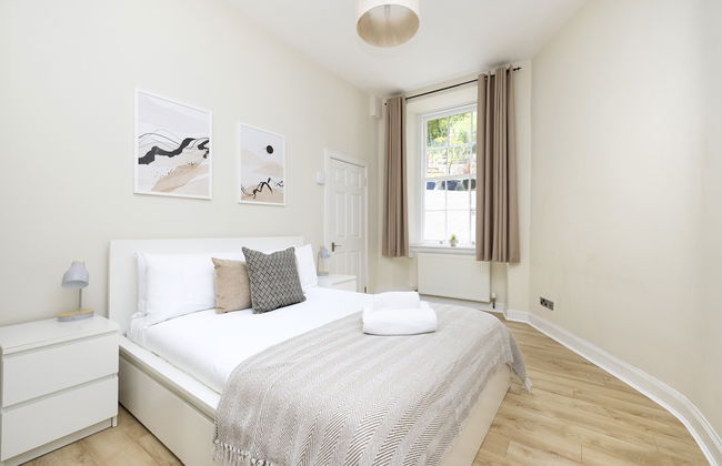 JOIVY Chic Flat Near Stockbridge Market W/ Patio - Foto 4
