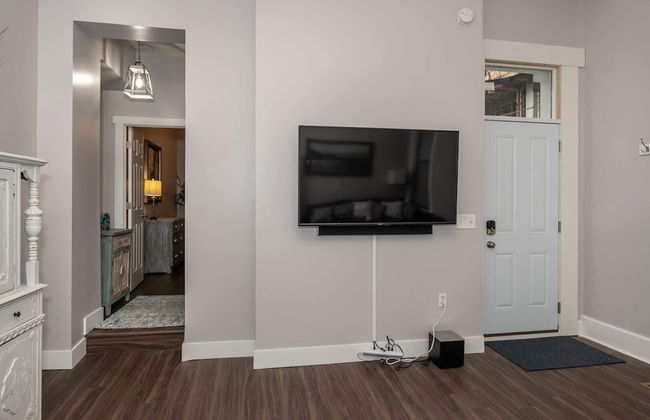 Heart of Mainstrasse Suites - Photo 36