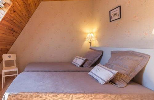 Maison rénovée typique, calme, proche mer, 2 cours fermées, cheminée et équipements pour enfants. - FR-1-306-836 - Foto 6