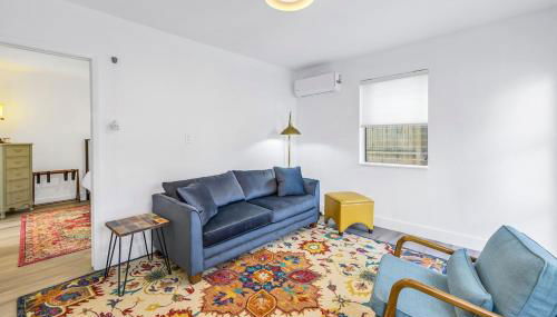 Comfy and quiet Steps to fun events downtown - Foto 3