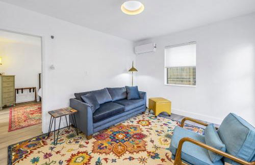 Comfy and quiet Steps to fun events downtown - Foto 3