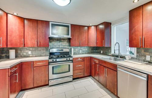 1 Mi to Connecticut River Home with Large Backyard - Foto 9