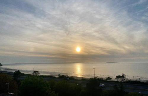 Lovely New 2 Bedroom Condo with Stunning Seaviews - Foto 12