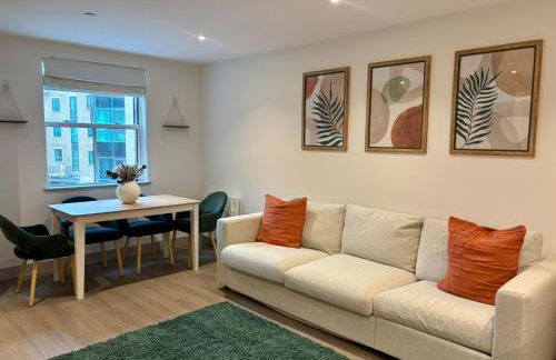 Poole Quay Seaside Escape-free parking 3 mins away - Photo 4