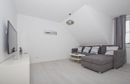 Haus Inselwind FeWo MEERstrand mit Schwimmbad und Saunanutzung im AHOI-Erlebnisbad Sellin - Foto 10