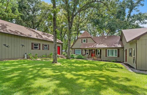 The Susser Estate with Dock Hot Tub Game Room - Foto 1