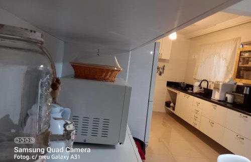 Casa térrea lindamente decorada e climatizada - Foto 16