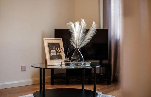 Mackie Residence - SJA Stays - 3 Bed Apartment with parking - Foto 23